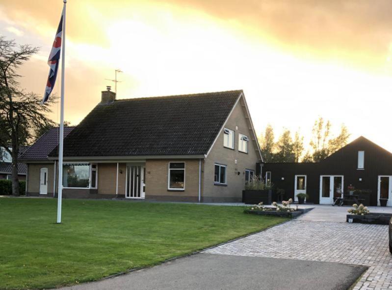 Grutsk Op 12 Bed & Breakfast Drachten Dış mekan fotoğraf